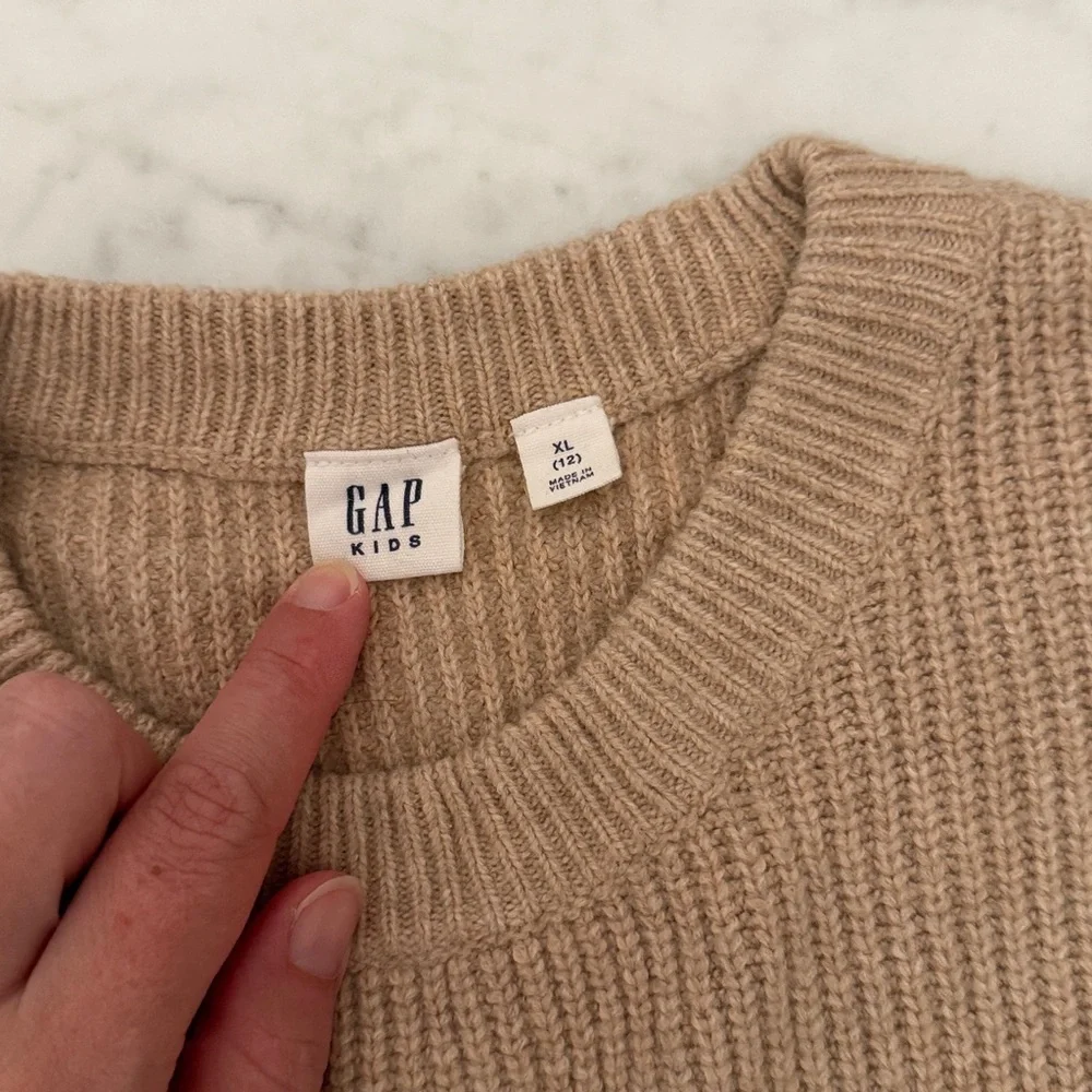 GAP Kids CashSoft Sweater XL Boys Tan Crewneck Soft Knit Neutral